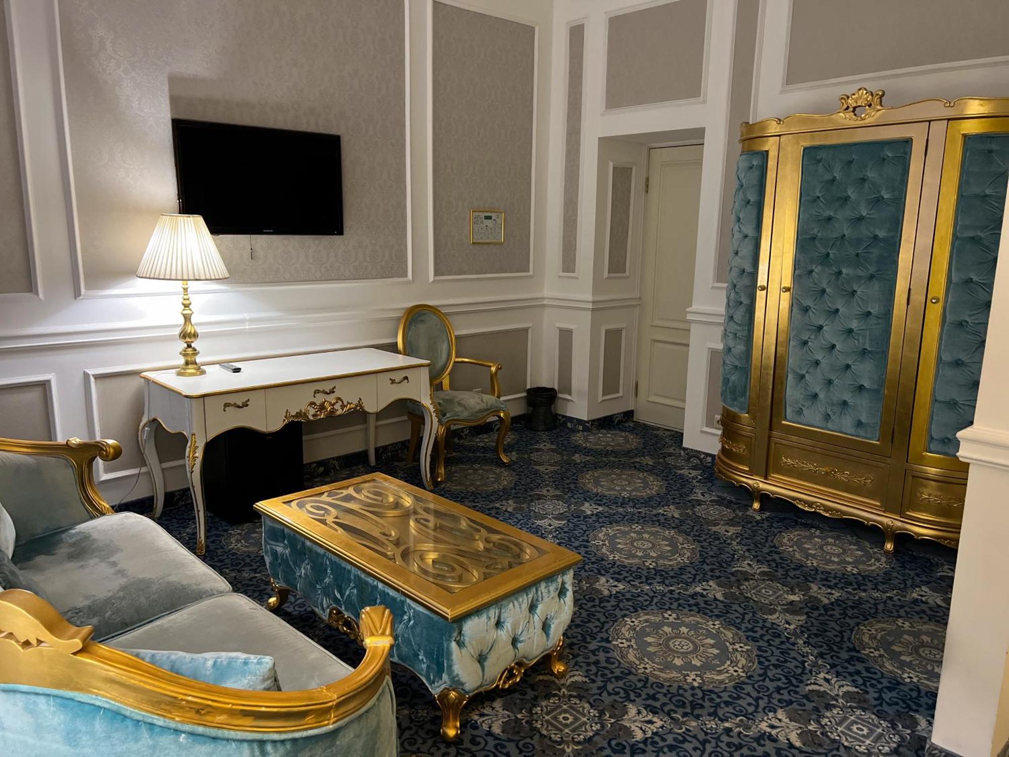 Royal Grand Hotel Kiev Ngoại thất bức ảnh