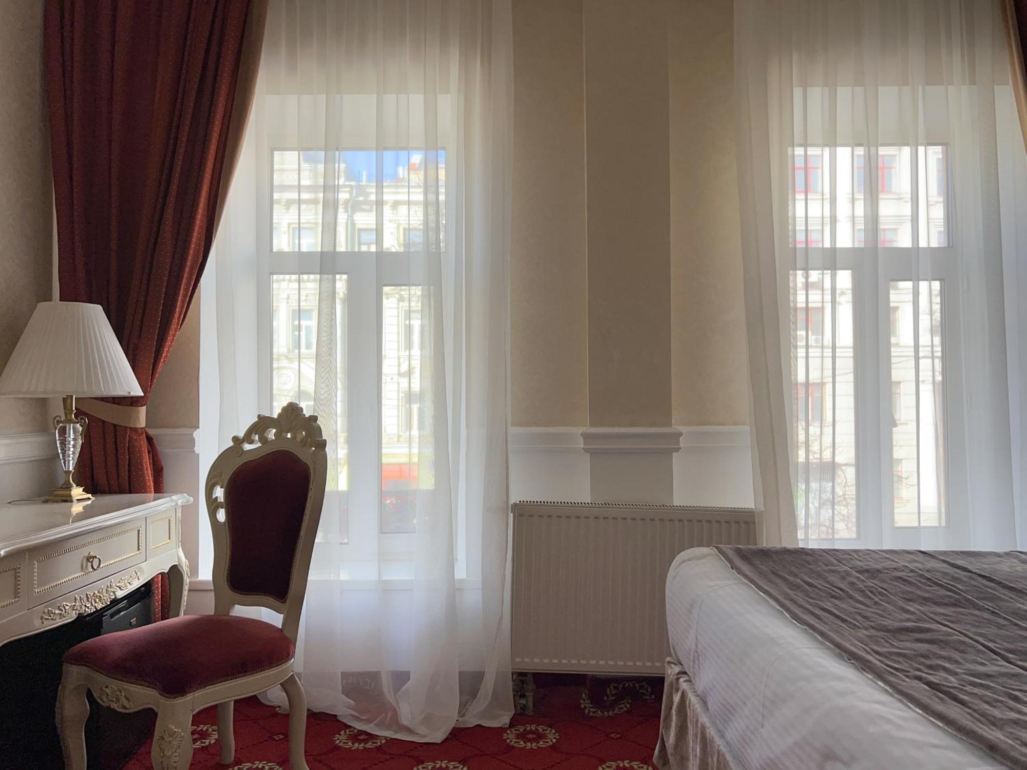 Royal Grand Hotel Kiev Phòng bức ảnh