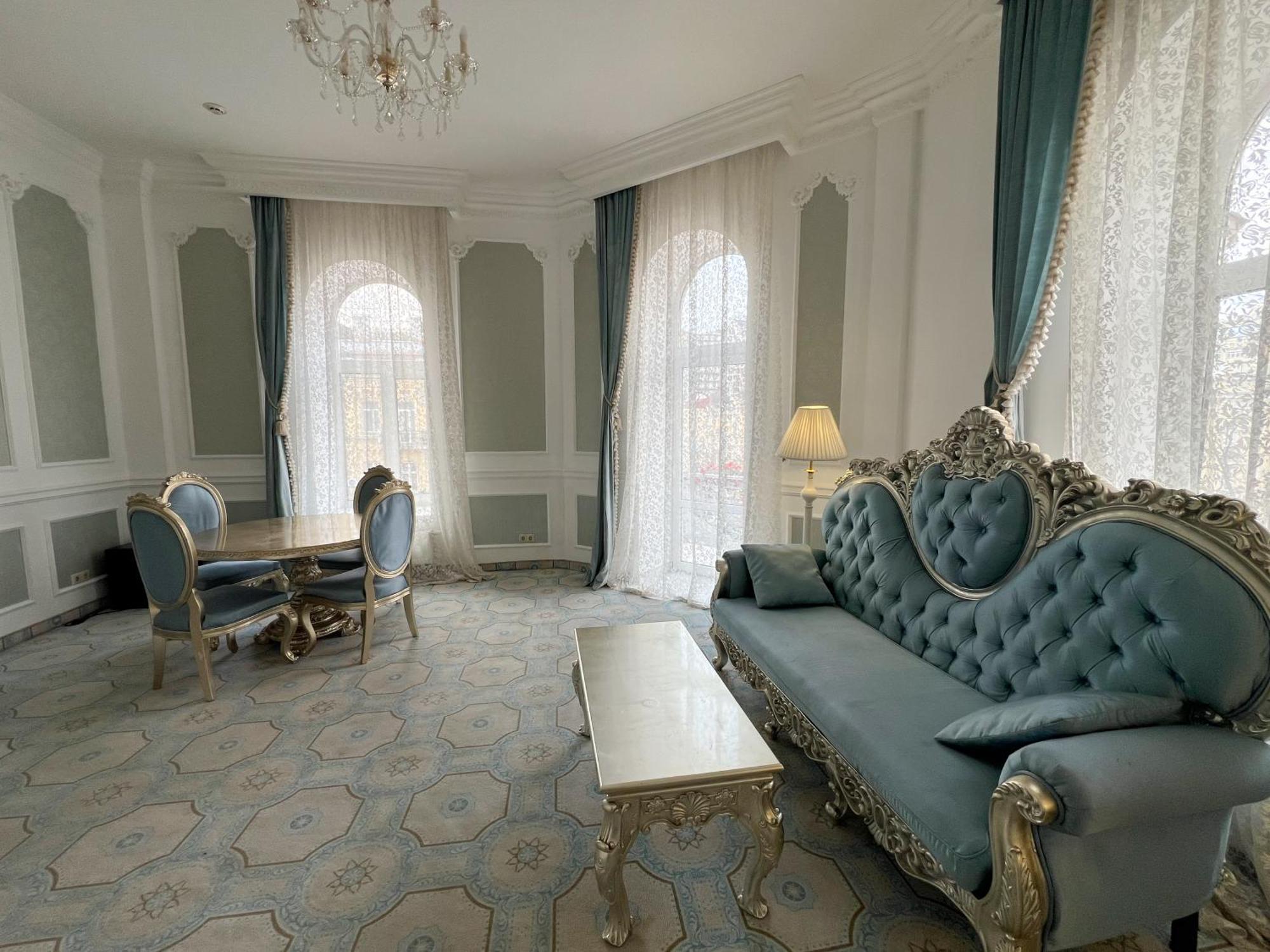 Royal Grand Hotel Kiev Phòng bức ảnh
