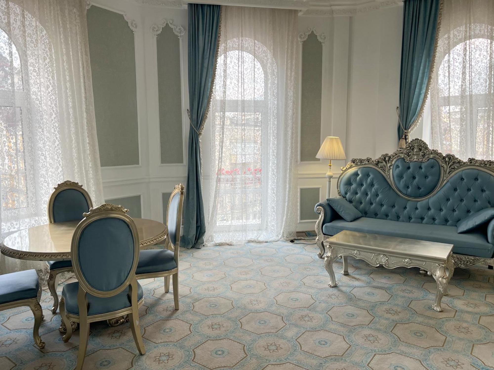 Royal Grand Hotel Kiev Ngoại thất bức ảnh