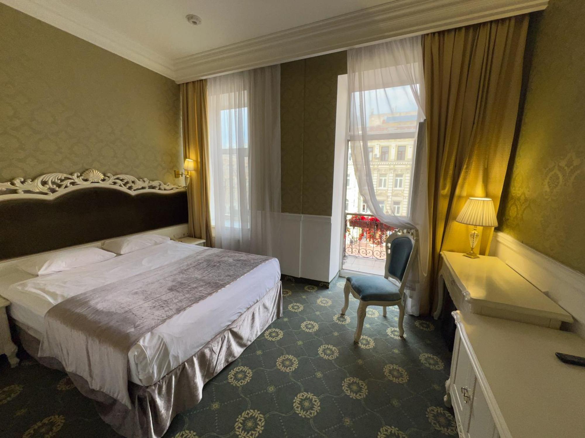Royal Grand Hotel Kiev Phòng bức ảnh